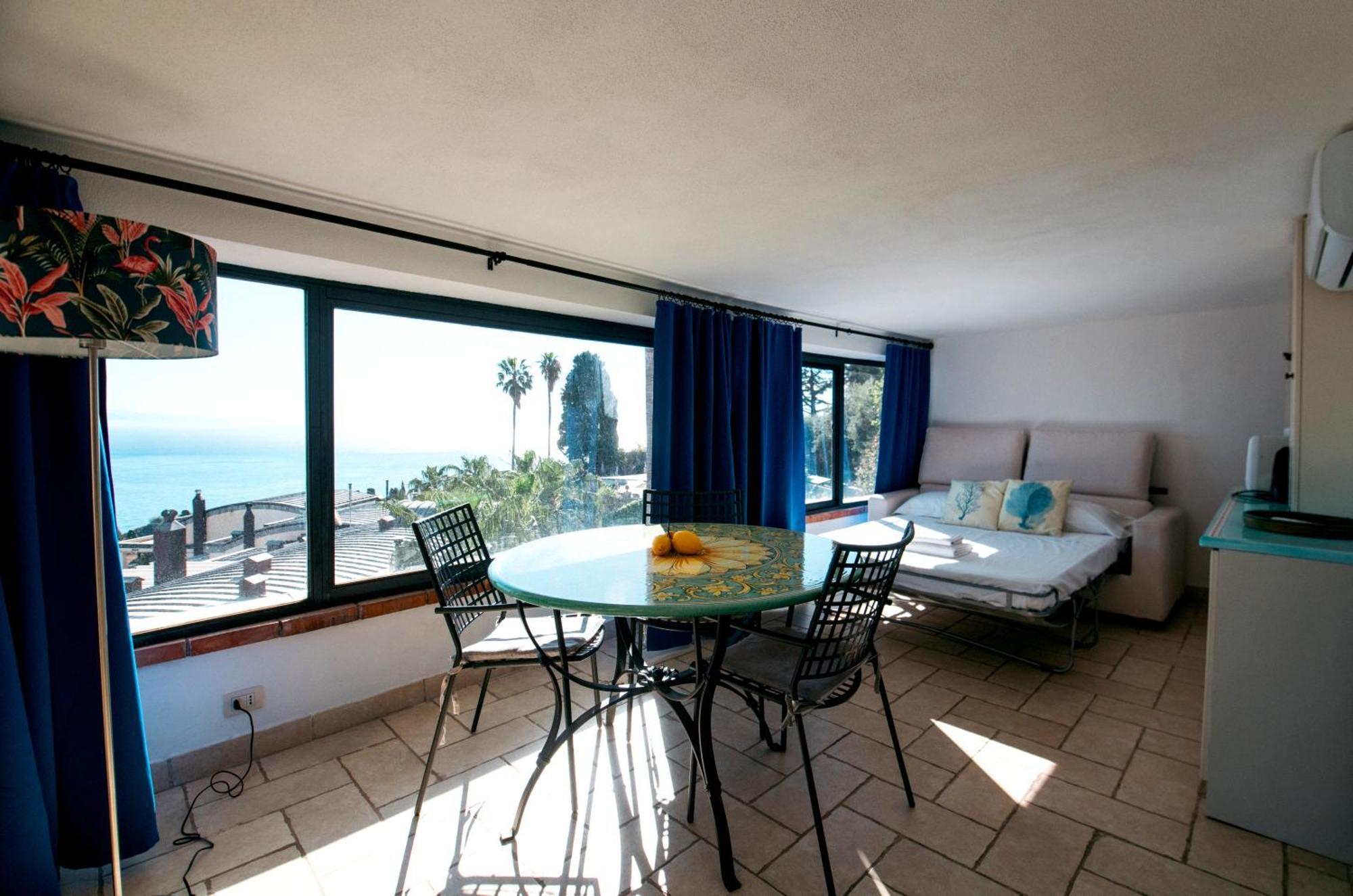 Bayview Apartment - Taormina Holidays المظهر الخارجي الصورة