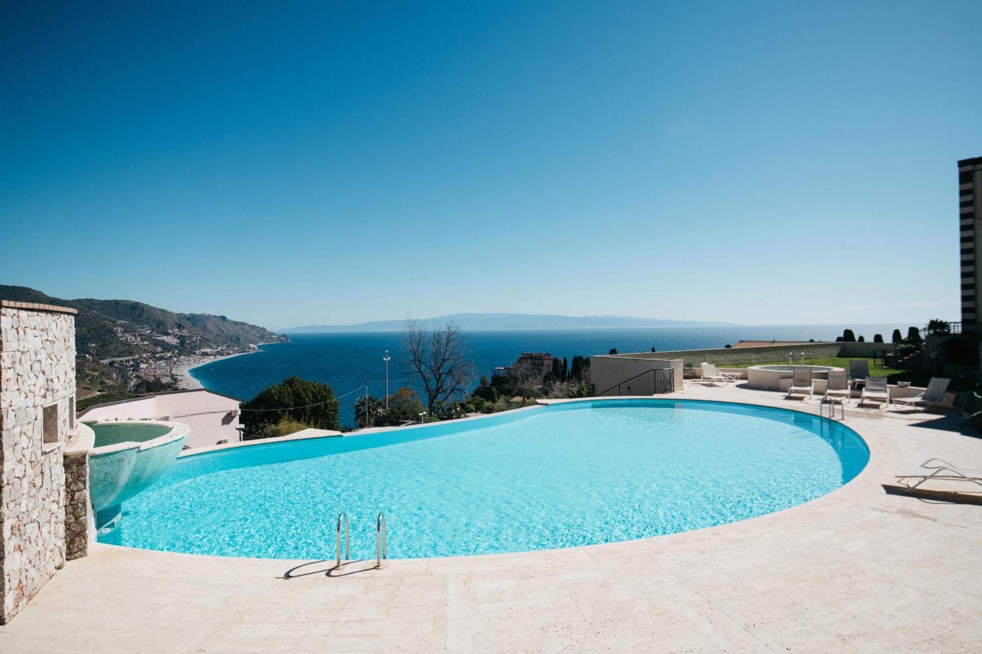 Bayview Apartment - Taormina Holidays المظهر الخارجي الصورة